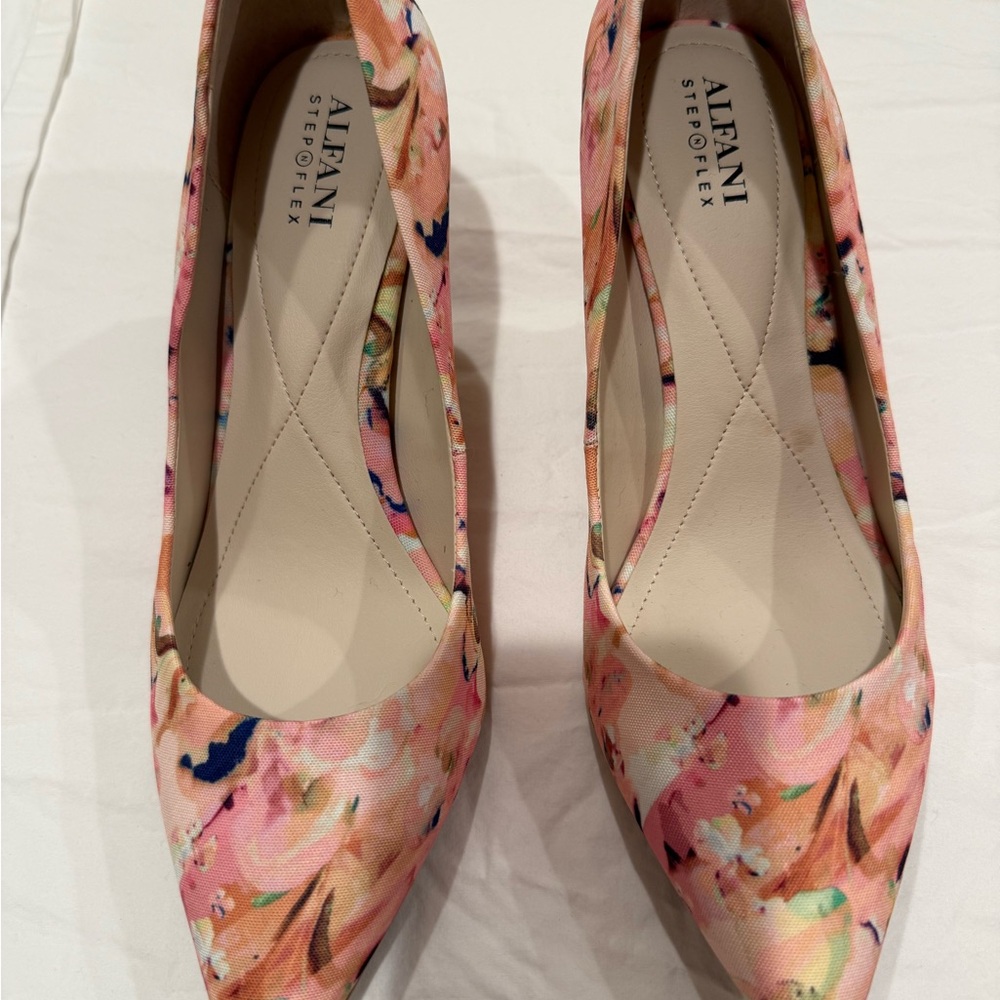 New Alfani Women's Pink Floral Heels